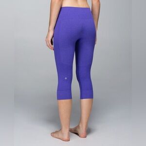 Lululemon Seamlessly Street Crop Leggings Size 8